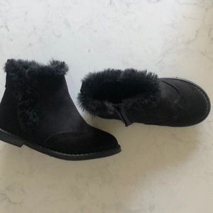Toddler girl GAP booties